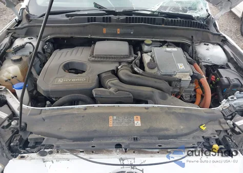 2018 Ford Fusion Hybrid Titanium z USA, uszkodzony, nr VIN 3FA6P0RU9JR206923